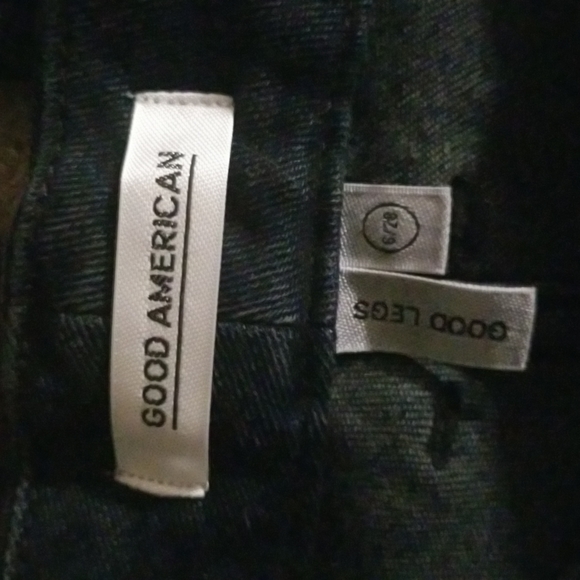 Good American Good legs crop jeans. Size 6 dark blue - Picture 6 of 7